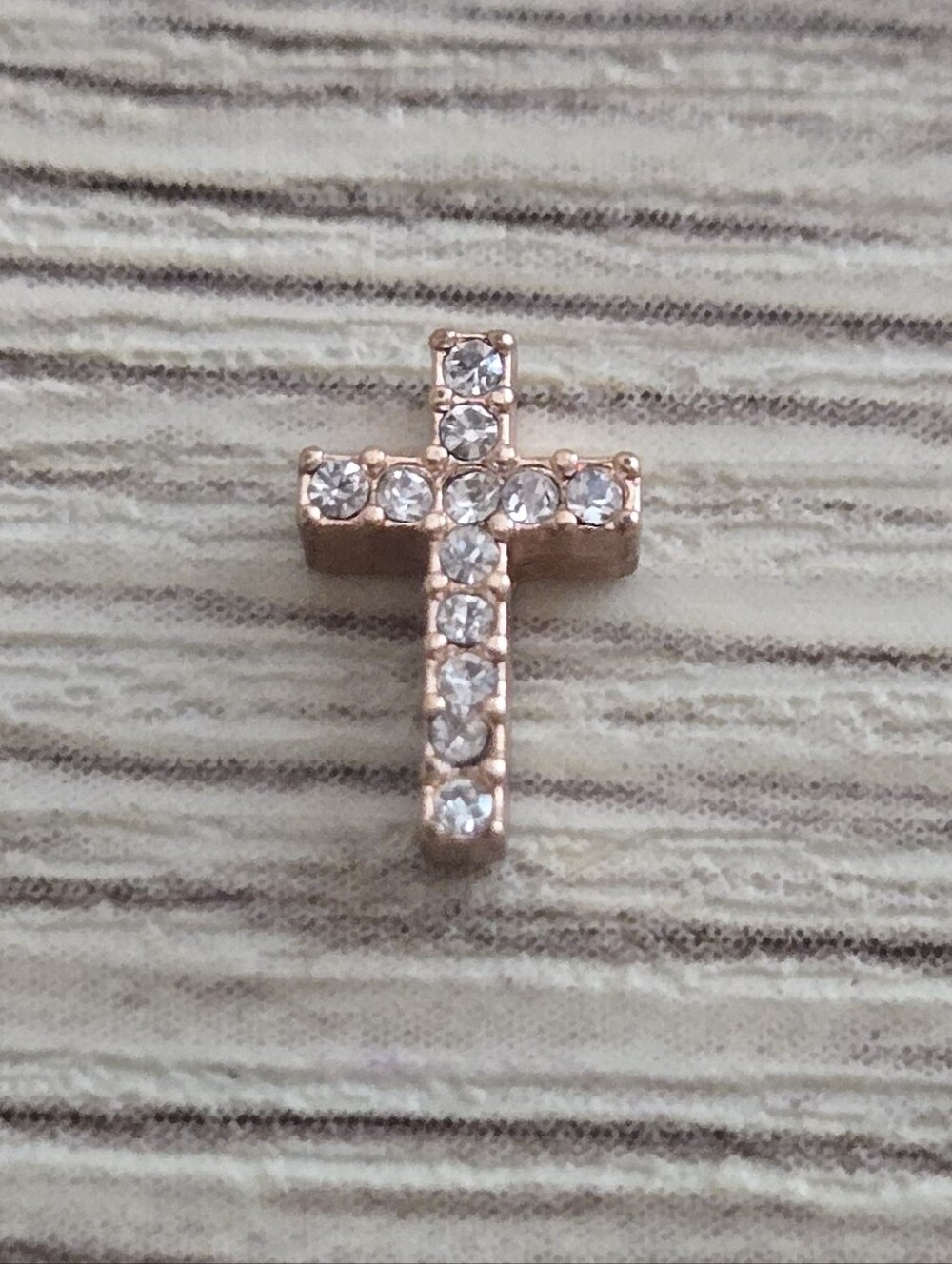 🦉Rosegold Crystal Cross Charm